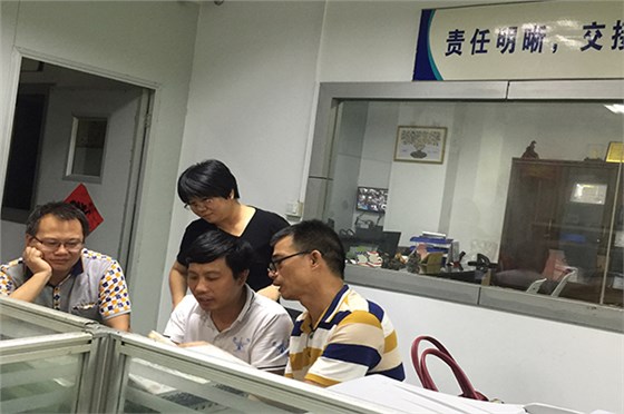 珠三角塑膠模具定制廠家，就是省心省力還省時(shí)?。?！