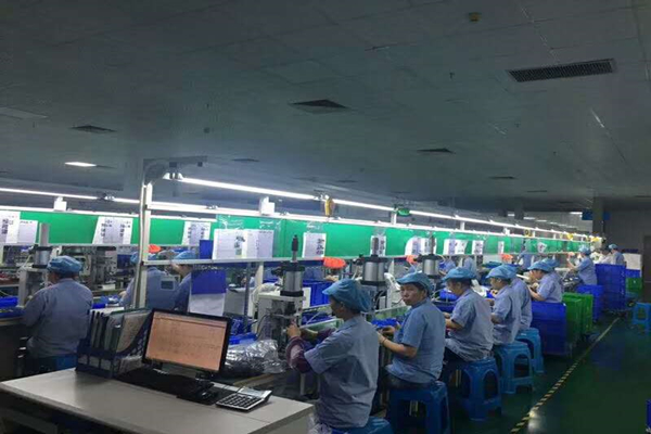 深圳塑膠模具廠：博騰納堅(jiān)持以質(zhì)取勝，打造品質(zhì)模具